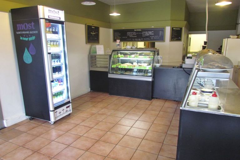 Photo of property in 8 Bannister Court, Masterton, 5810