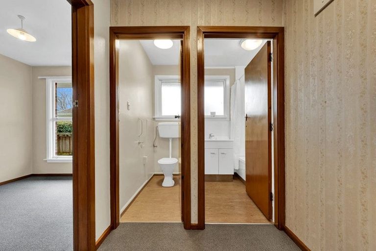 Photo of property in 2/694 Avonside Drive, Avonside, Christchurch, 8061