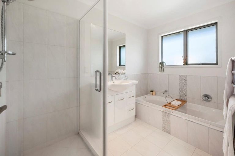 Photo of property in 3 Twain Crescent, Owhata, Rotorua, 3010