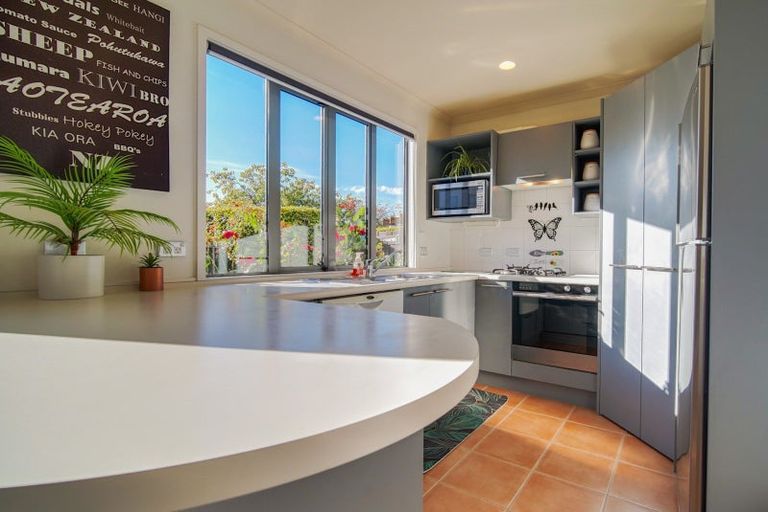 Photo of property in 9 Meadowbrook Place, Wanaka, 9305