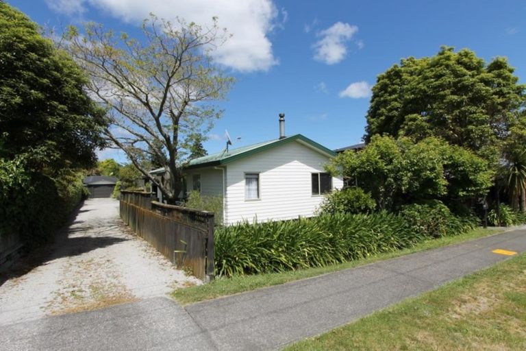 Photo of property in 25 Chesham Avenue, Waipahihi, Taupo, 3330