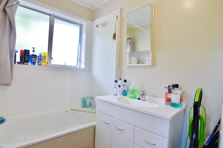 Photo of property in 4173 Great North Road, Glen Eden, Auckland, 0602