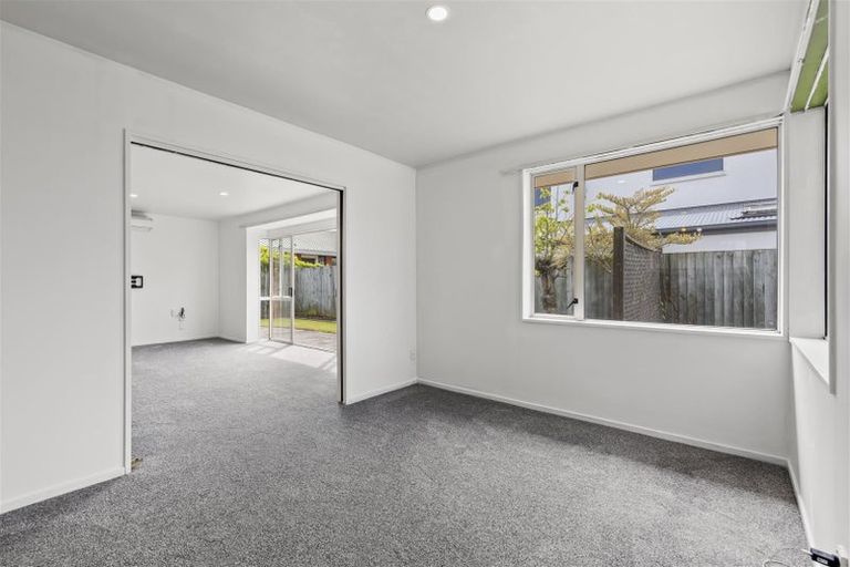 Photo of property in 51 Picton Avenue, Riccarton, Christchurch, 8011