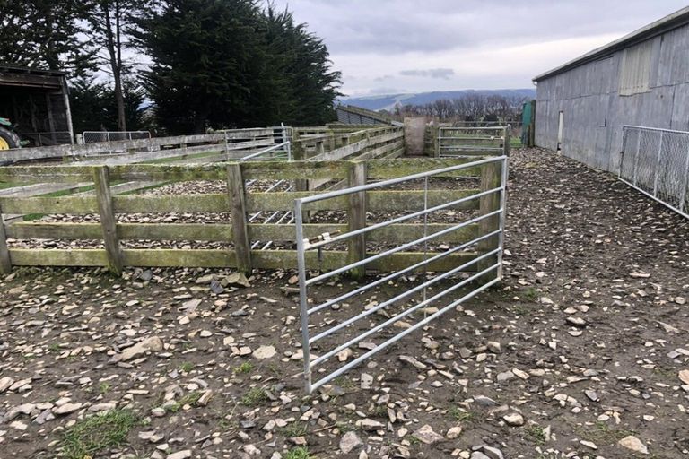 Photo of property in 309 Gladstone Road North, East Taieri, Mosgiel, 9092