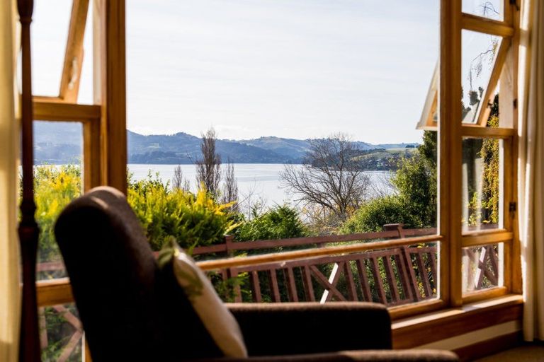 Photo of property in 9 Saint Ronans Road, Macandrew Bay, Dunedin, 9077
