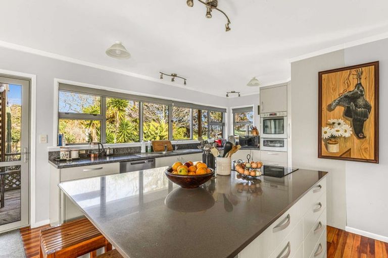 Photo of property in 9 Pukearuhe Road, Mimi, Urenui, 4377