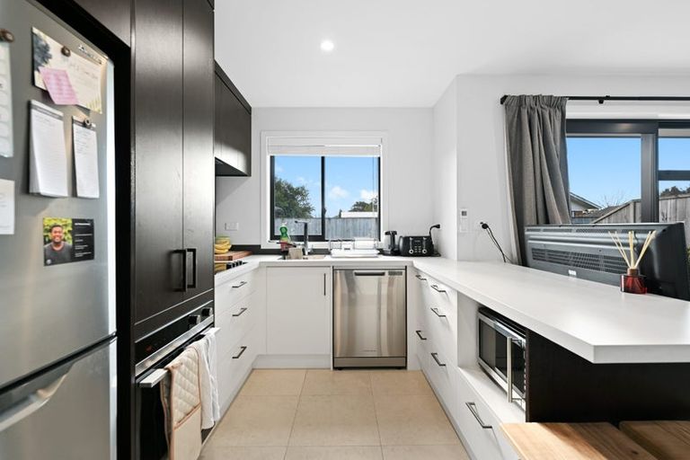 Photo of property in 1136b Heaphy Terrace, Fairfield, Hamilton, 3214