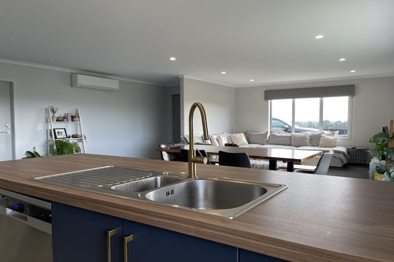 Photo of property in 72 Adler Drive, Ohauiti, Tauranga, 3112