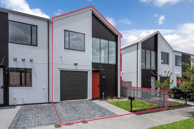 Photo of property in 9 Samuel Marsden Place, Whenuapai, 0618
