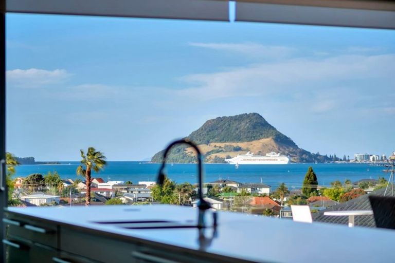 Photo of property in 94a Maxwells Road, Otumoetai, Tauranga, 3110