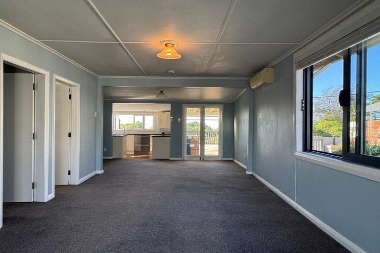 Photo of property in 16 Collison Terrace, Haumoana, 4102