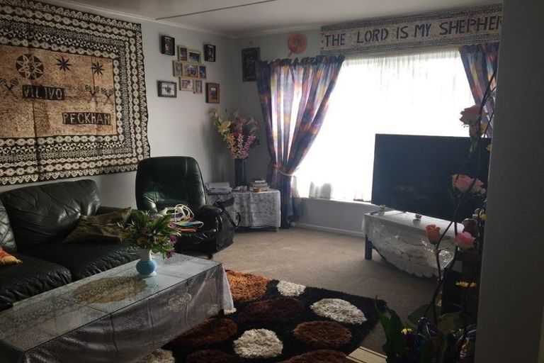 Photo of property in 116 Matipo Road, Te Atatu Peninsula, Auckland, 0610
