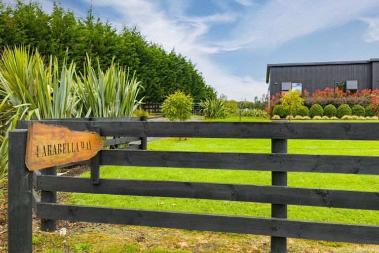 Photo of property in 4 Arabella Way, Waipukurau, 4200