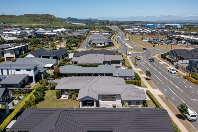 Photo of property in 93 Sandhurst Drive, Papamoa Beach, Papamoa, 3118