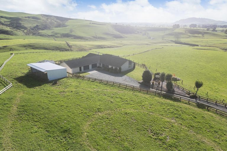 Photo of property in 196 Happy Valley Road, Wharepuhunga, Te Awamutu, 3873