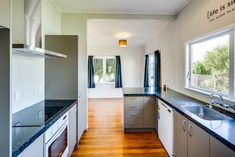 Photo of property in 5 Coventry Avenue, Tamatea, Napier, 4112