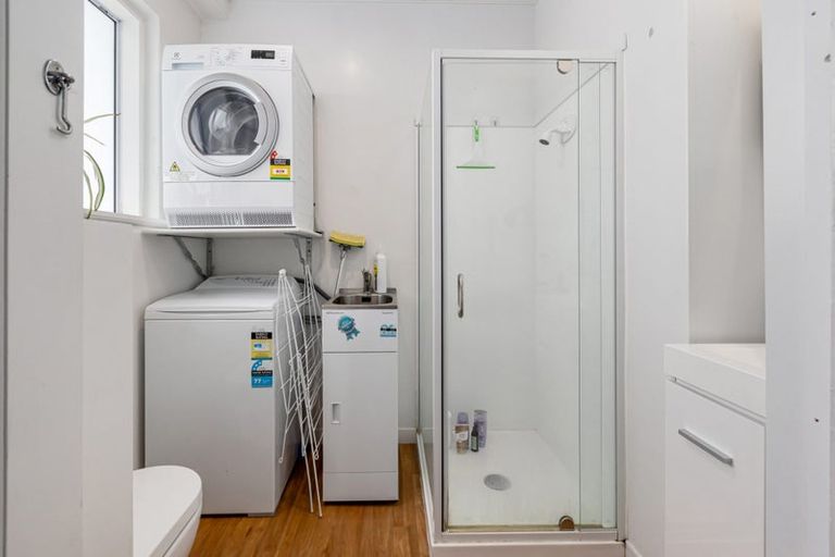 Photo of property in 146 Glenmore Street, Northland, Wellington, 6012