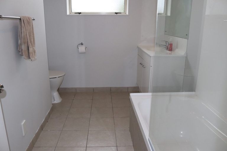 Photo of property in 23a Margarita Rise, Pukekohe, 2120