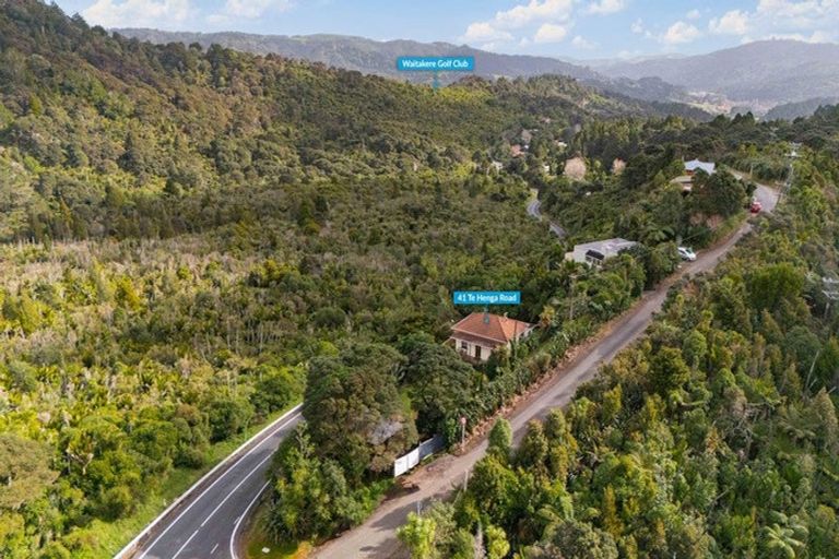 Photo of property in 41 Te Henga Road, Waitakere, Henderson, 0781