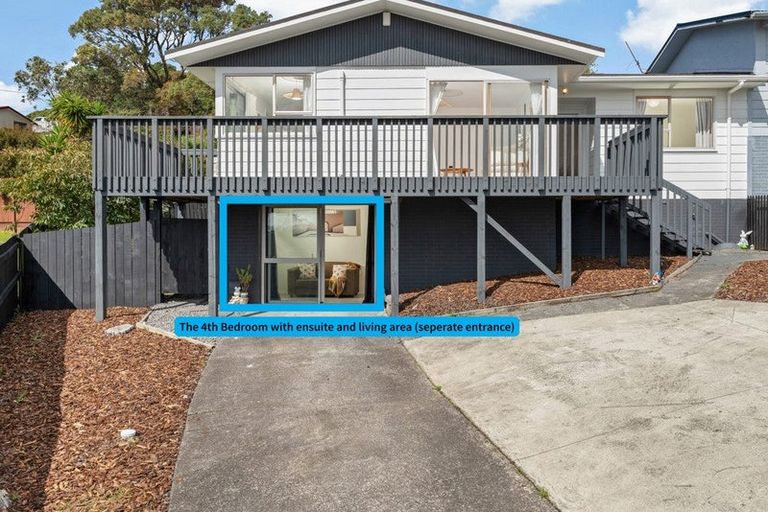 Photo of property in 2/1 Cantina Avenue, Bayview, Auckland, 0629