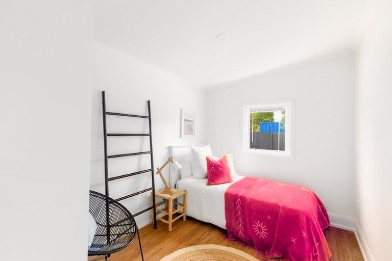 Photo of property in 117 Foremans Road, Islington, Christchurch, 8042