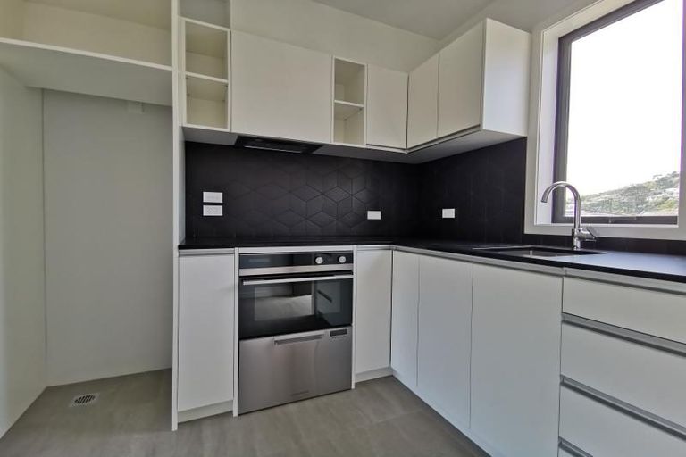 Photo of property in 2u6 Hindmarsh Street, Johnsonville, Wellington, 6037