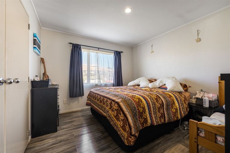 Photo of property in 42 Manston Road, Mangere, Auckland, 2022