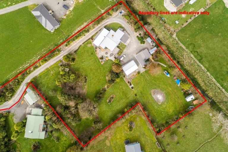 Photo of property in 24 Pourerere Road, Waipawa, 4271
