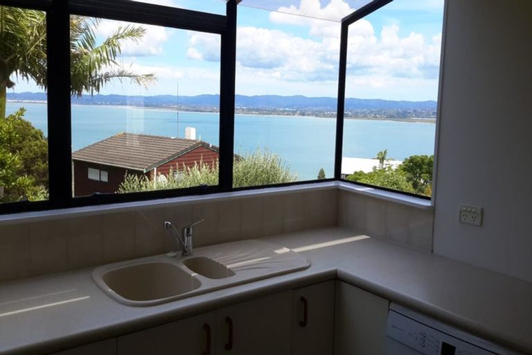 Photo of property in 26 Mayall Avenue, Beach Haven, Auckland, 0626