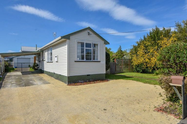 Photo of property in 33 Wyndham Street, Carterton, 5713