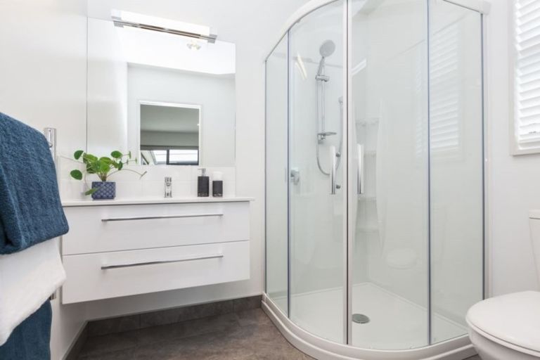 Photo of property in 10 Ciaran Close, Broomfield, Christchurch, 8042