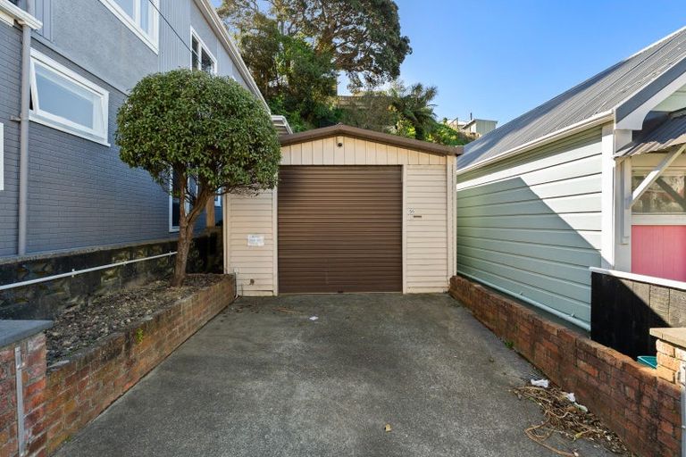 Photo of property in 56 Rolleston Street, Mount Cook, Wellington, 6021