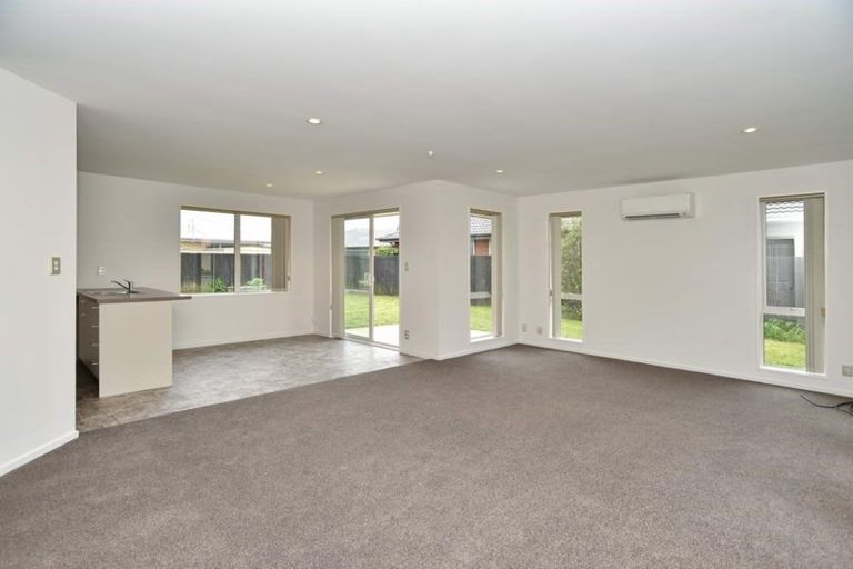 Photo of property in 6 Maple Place, Rangiora, 7400