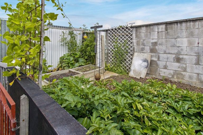 Photo of property in 1/95 Avenue Road, West End, Timaru, 7910