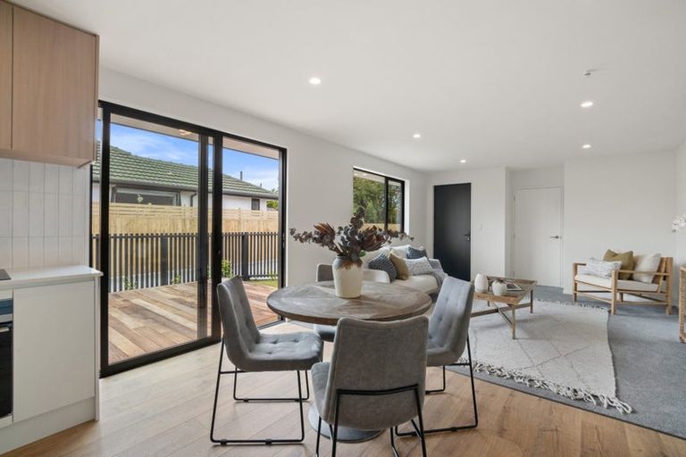 Photo of property in 2/8 Larch Place, Casebrook, Christchurch, 8051