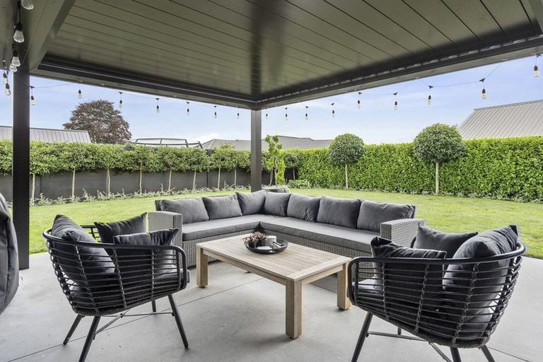 Photo of property in 131 Saint Kilda Road, Cambridge, 3434