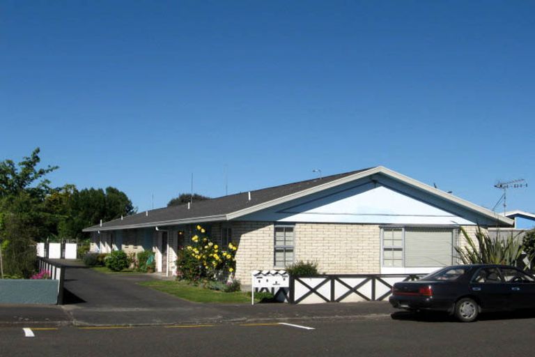 Photo of property in 2/11 Pitt Street, Whanganui, 4500