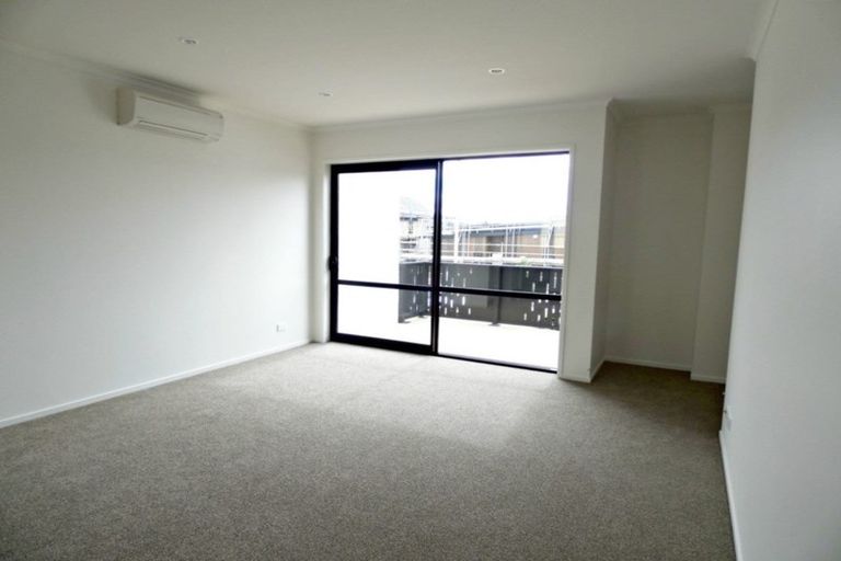 Photo of property in 9 Onekiritea Road, Hobsonville, Auckland, 0616