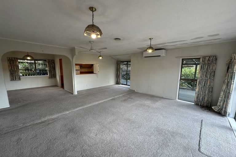 Photo of property in 2/121 Prince Regent Drive, Half Moon Bay, Auckland, 2012