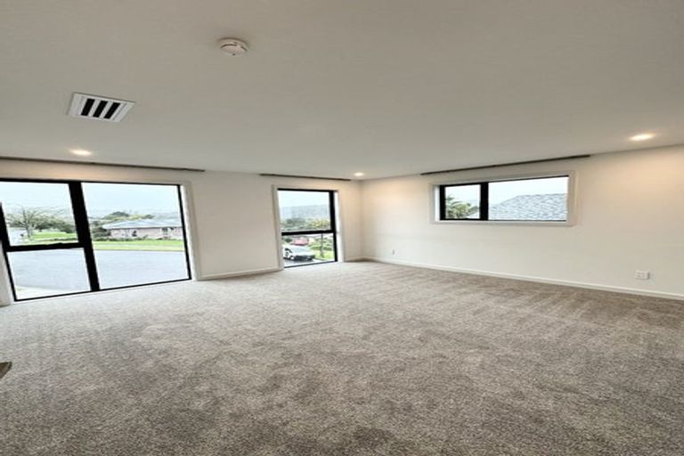 Photo of property in 12 Notre Dame Way, Albany, Auckland, 0632