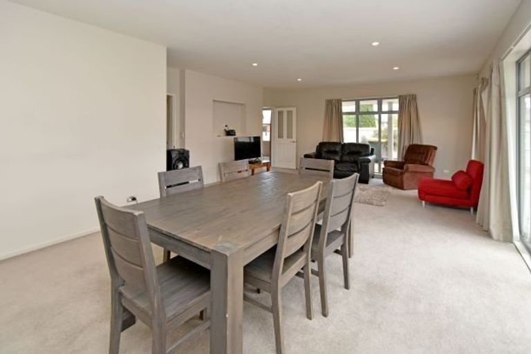 Photo of property in 7 Melville Crescent, Rolleston, 7614