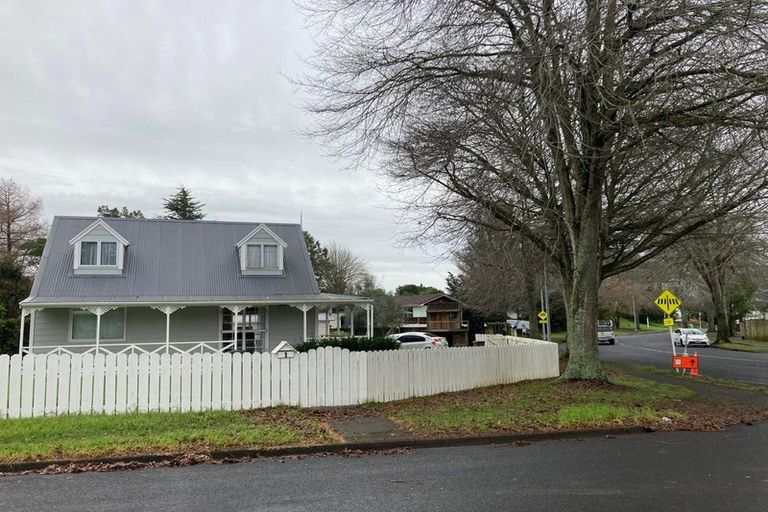 Photo of property in 1 Balmerino Avenue, Red Hill, Papakura, 2110