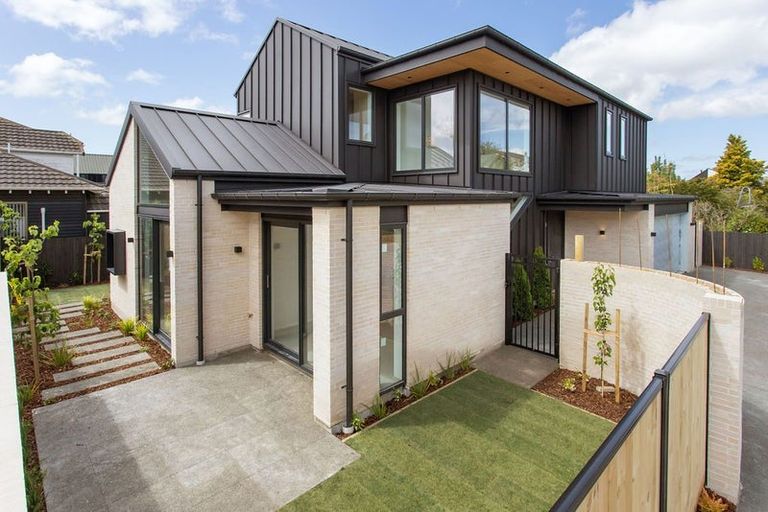 Photo of property in 38a Straven Road, Riccarton, Christchurch, 8011
