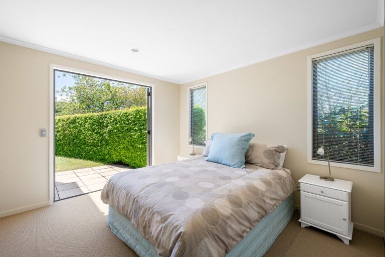 Photo of property in 7 Meadowbrook Place, Wanaka, 9305