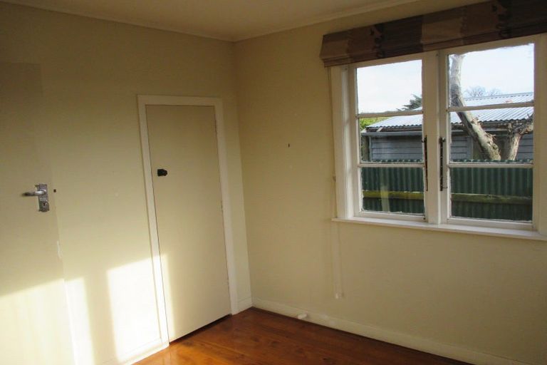 Photo of property in 122a Rugby Street, Awapuni, Palmerston North, 4412