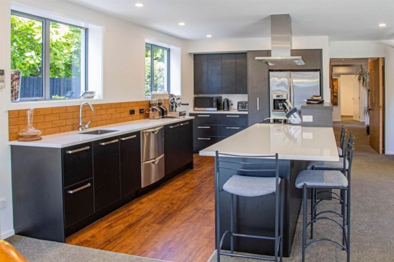 Photo of property in 51a Fifield Terrace, Waltham, Christchurch, 8023