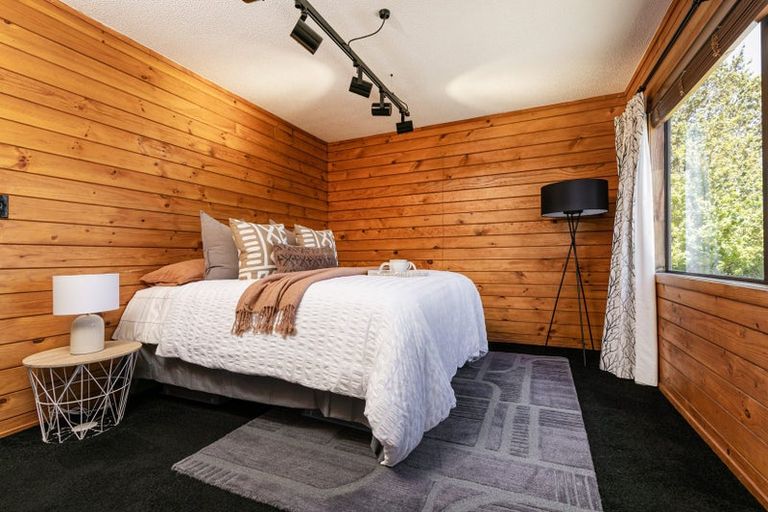 Photo of property in 261 Great North Road, Henderson, Auckland, 0612