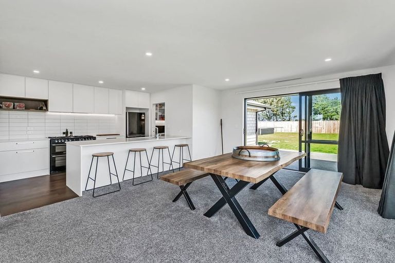 Photo of property in 9 Huntaway Lane, Dunsandel, 7682