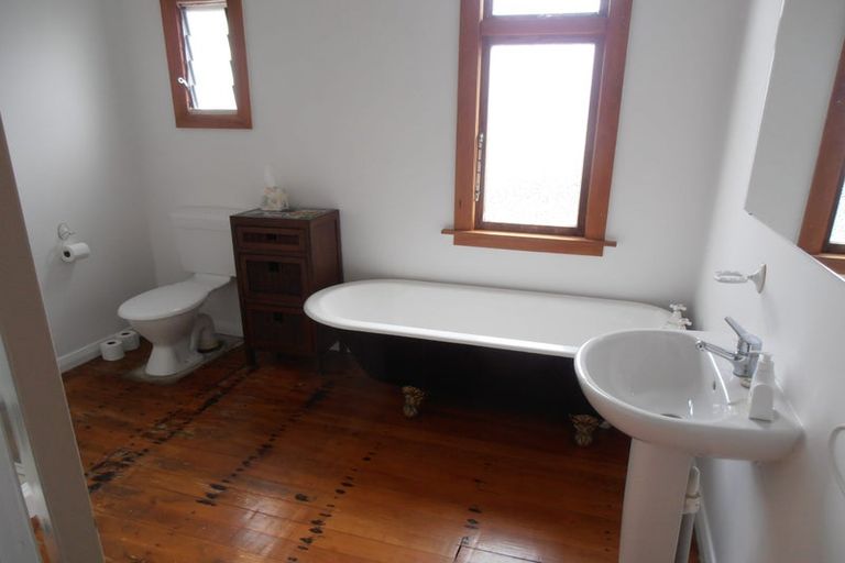 Photo of property in 25 Guy Avenue, Takaro, Palmerston North, 4410