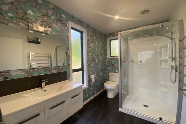 Photo of property in 12 Farrant Drive, Wanaka, 9305